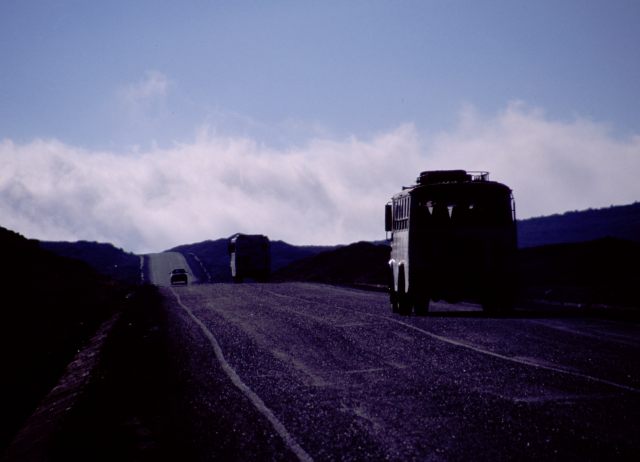 チンボラソ山・周回道路